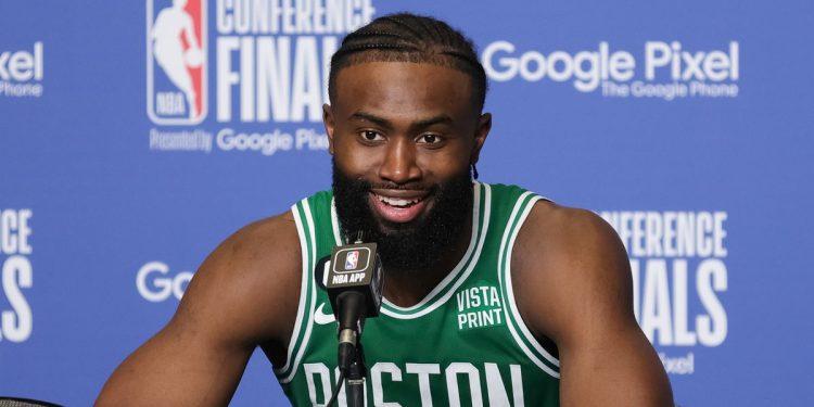 Boston’dan, Brown’a 304 milyon Dolar