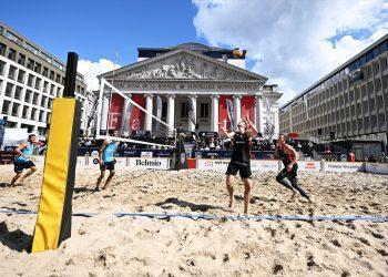 Brüksel’de plaj voleybolu