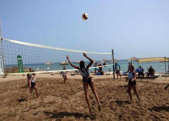 2. Osman Çetintaş Amatör Plaj Voleybol Turnuvası başladı