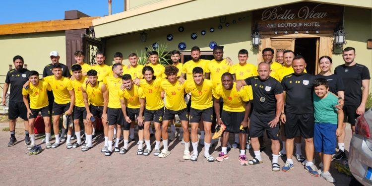 Yonpaş Dumlupınar ve Miracle Değirmenlik kampta