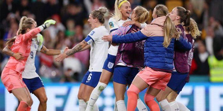 Avustralya ve İngiltere çeyrek finalde