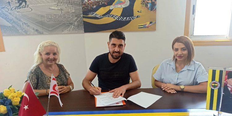 KKTC Fenerbahçeliler Derneği ile Kıbrıs İlim Üniversitesi arasında iş birliği protokolü imzalandı