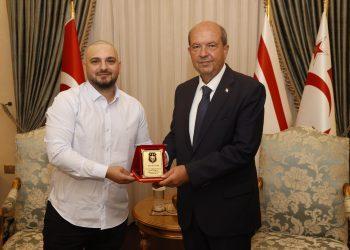 Cumhurbaşkanı Tatar, Yenicami başkan ve yöneticilerini kabul etti