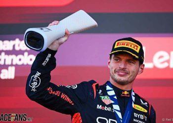 Japonya’da kazanan Verstappen