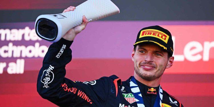 Japonya’da kazanan Verstappen