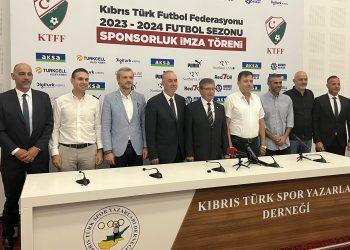 SPONSORLARLA TOPLU İMZA TÖRENİ YAPILDI