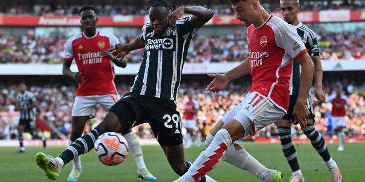 Arsenal, MANU’yu devirdi: 3-1