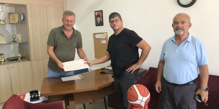 İlk başvuru Tüzünkan’dan