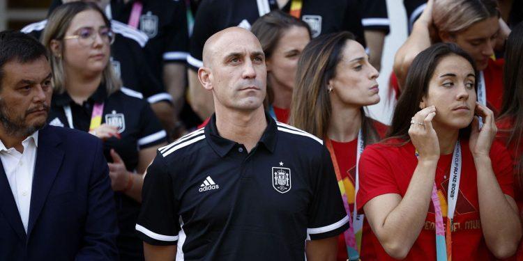 Rubiales’ten beklenen istifa geldi