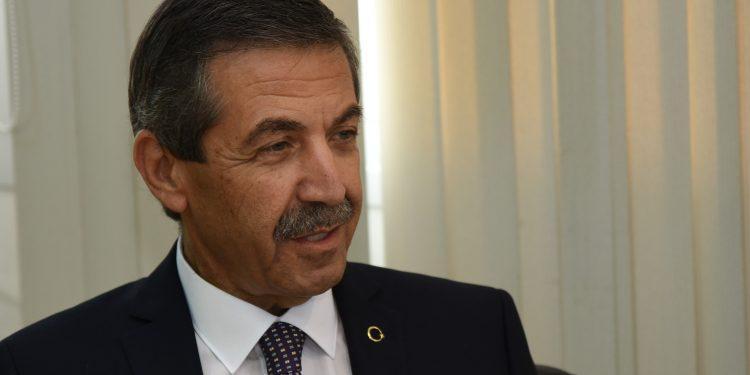 Dışişleri Bakanı Ertuğruloğlu, Türkiye A Milli Kadın Voleybol Takımını kutladı