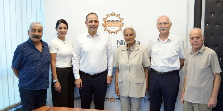 Harmancı Ayten Salih Berkalp’i kabul etti… Berkalp, Lefkoşa Maratonu’na katılacak