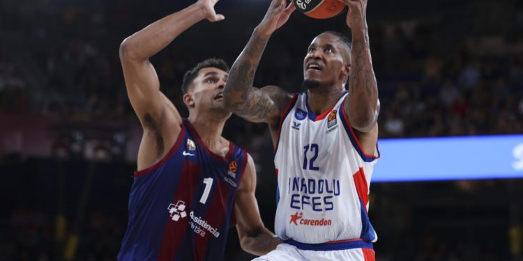 Efes mağlubiyetle başladı