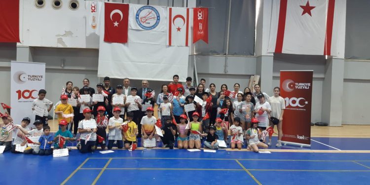 Badminton Şenliği