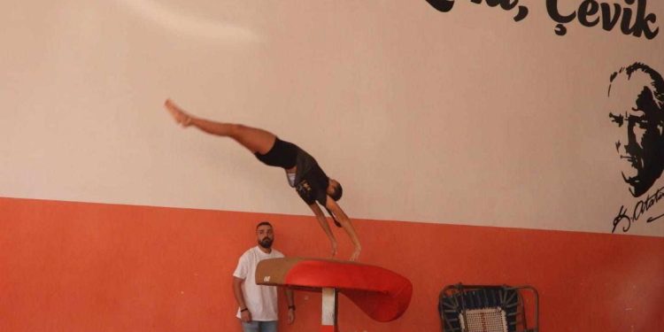 Cimnastikte de Cumhuriyet organizasyonu