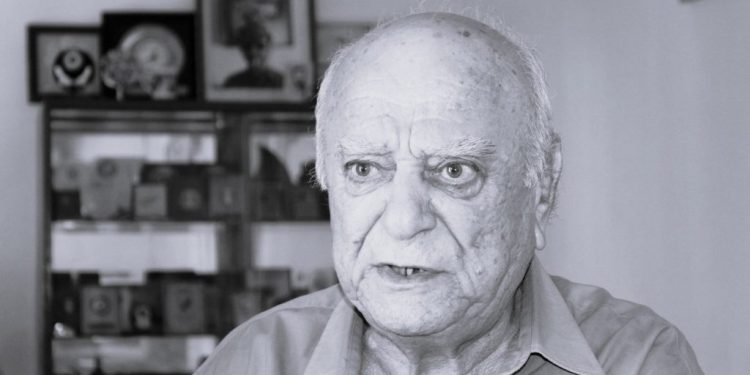 Özcan Özcanhan vefat etti