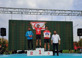 Kocaeli 100.Yıl Cumhuriyet Koşusu’nda Tazegül birinci