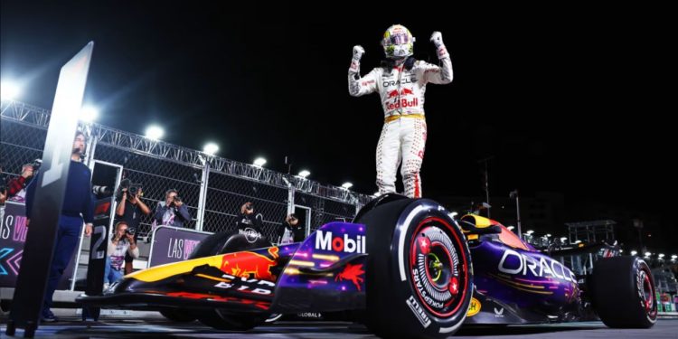 Las Vegas’ta kazanan Verstappen