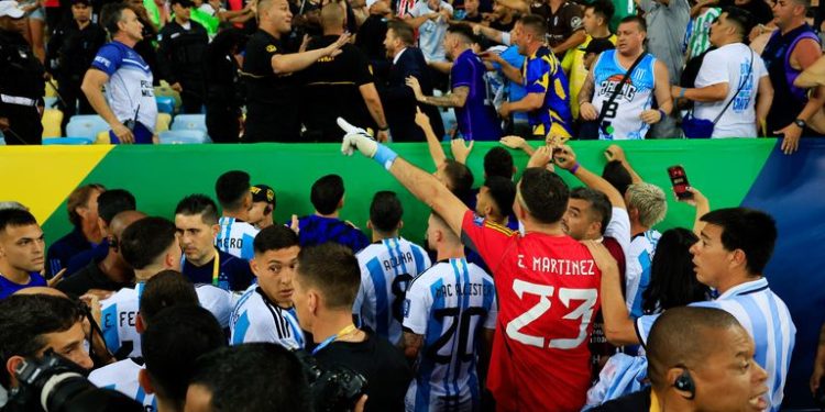 Brezilya – Arjantin maçında olay