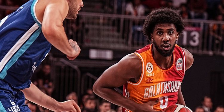 Efes galip, Galatasaray mağlup