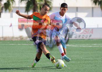 LİSELER FUTBOLDA HEYECAN SÜRÜYOR