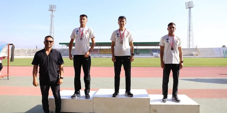 Kadınlarda Esra Kaya, erkeklerde Hakan Tazegül birinci