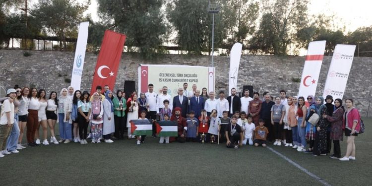 Cumhurbaşkanı Tatar, Geleneksel Türk Okçuluğu 15 Kasım Cumhuriyet Kupası Ödül Töreni’ne katıldı