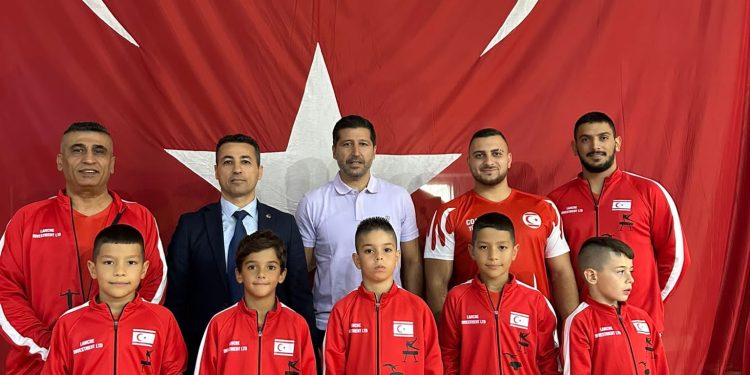 Artistik Cimnastikçiler Türkiye 5.si