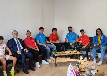 Milli Olimpiyat Komitesi, Türkiye Gençlik ve Spor Bakanı Bak’tan destek istedi