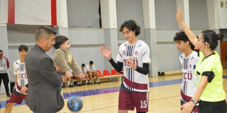 Hentbol Tolga Kınacı U 18 Erkek Ligi – BRTK
