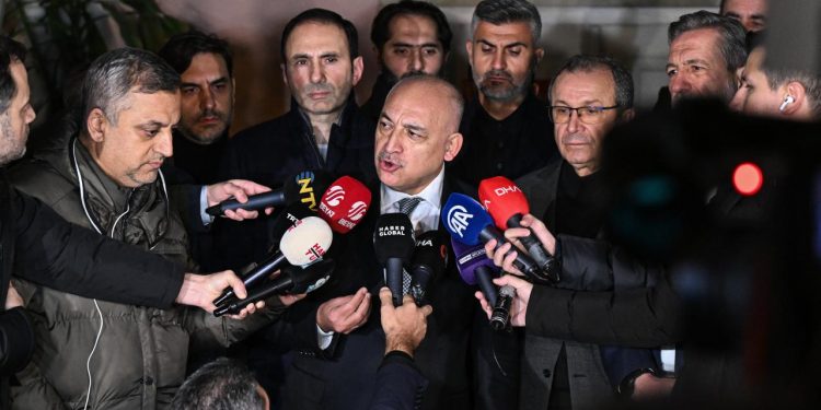 Türkiye Futbol Federasyonu (TFF) Başkanı, tüm liglerdeki maçların süresiz olarak ertelendiğini açıkladı – BRTK