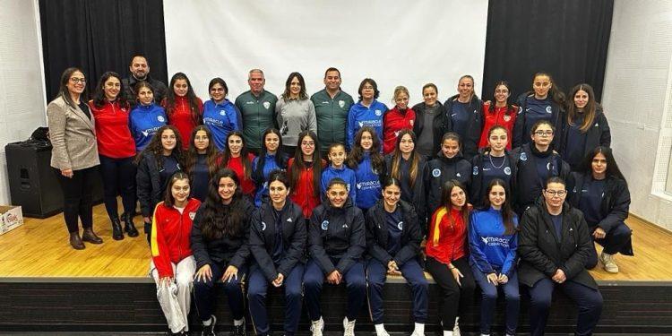 FUTBOL OYUN KURALLARI SEMİNERİ DÜZENLENDİ