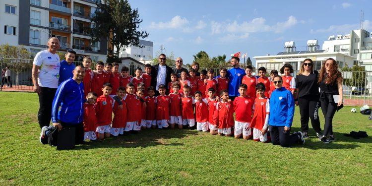 “ATLETİZM İLE TANIŞMA ETKİNLİĞİ” DÜZENLENDİ