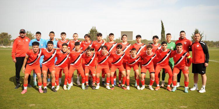 MİLLİLERİMİZ ANTALYA’DA TAKDİR TOPLADI