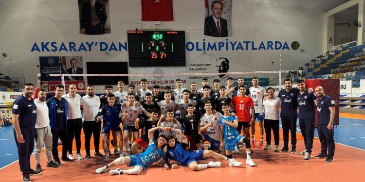 Altyapı Voleybol Şampiyonası Yıldızlarımız, ikinci gün Halkbank’a 3-0’lık skorla mağlup oldu