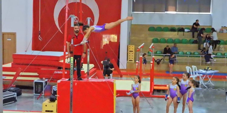 Küçük cimnastikçilerin başarısı