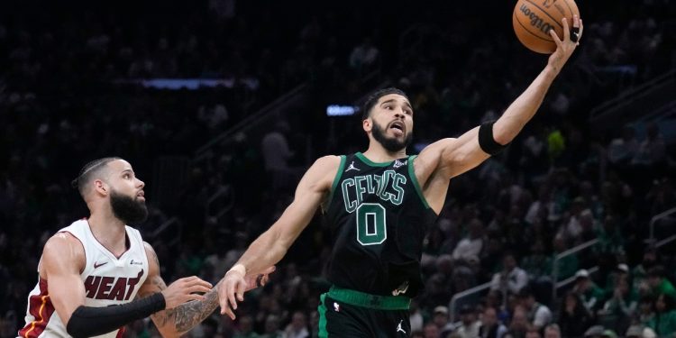 Boston yarı finalde