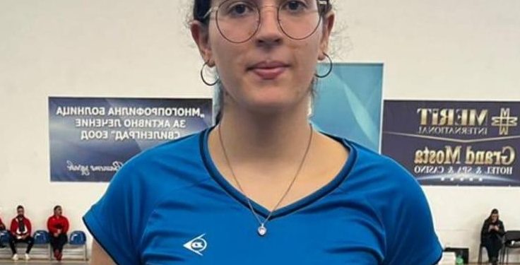 Nehir, U19 teklerde son 16 yarışında