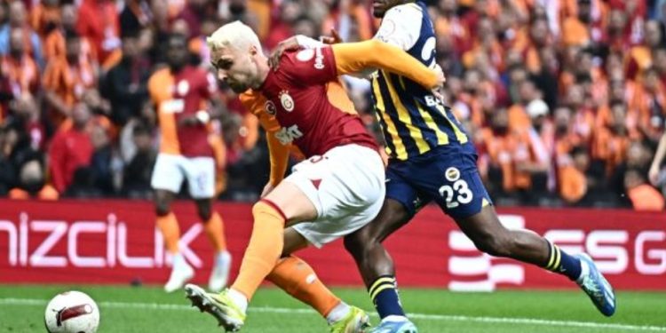 Derbide 3 puan Fenerbahçe’nin