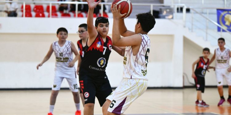 YDÜ deplasmanda galip: 81-23
