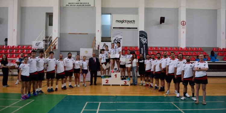 19 Mayıs Gençlik Haftası kapsamında badmington turnuvası düzenlendi