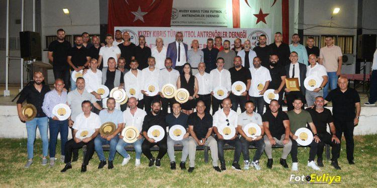 BAŞARILI ANTRENÖRLER ÖDÜLLENDİRİLDİ