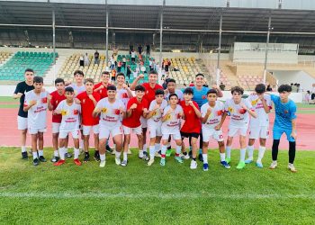 DEĞİRMENLİK VE ÇETİNKAYA YARI FİNALDE