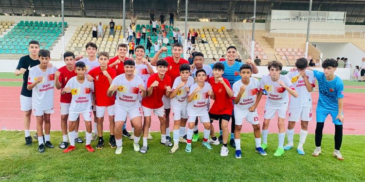 DEĞİRMENLİK VE ÇETİNKAYA YARI FİNALDE