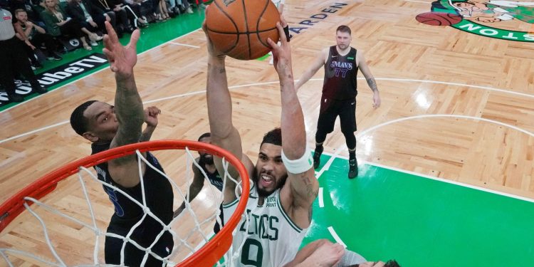 İlk maç Boston’un