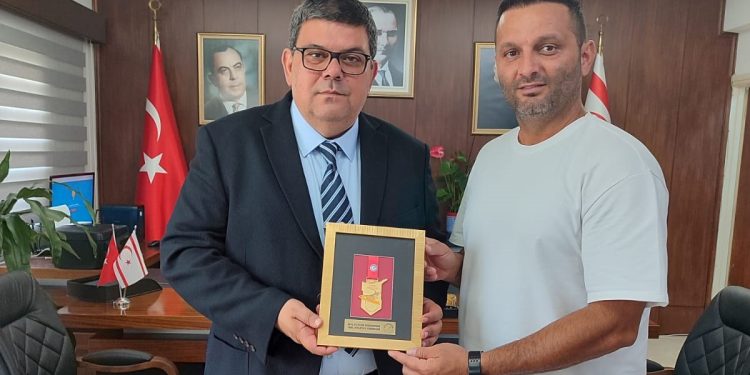 Maliye Bakanı Berova, Atletizm Federasyonu’nu kabul etti: “Buse, ülkemiz gençlerinin önünü açtı”