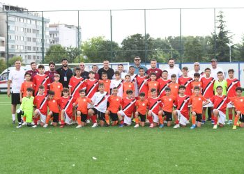 U12 MİLLİLERİMİZ AZERBAYCAN İLE DOSTLUK MAÇI YAPTI