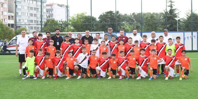 U12 MİLLİLERİMİZ AZERBAYCAN İLE DOSTLUK MAÇI YAPTI