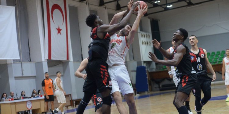 Büyüklerde üçüncü maç