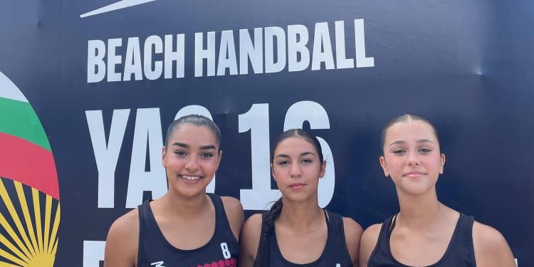 Hentbolcu kızlarımız deneyim kazandı