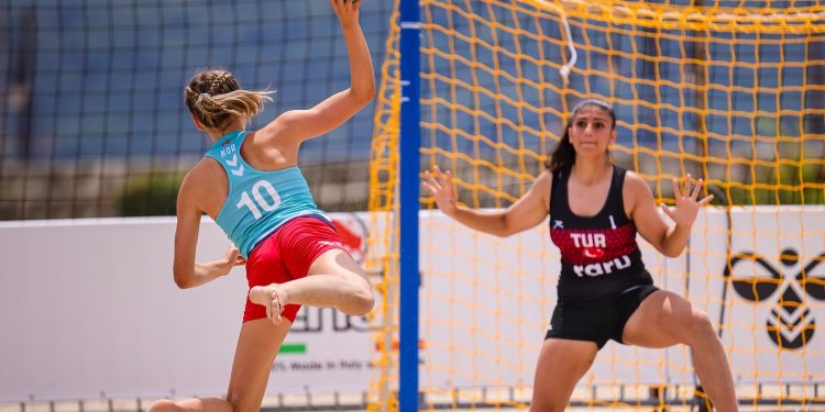 Hentbolcularımız, Plaj Hentbol Şampiyonası’nda